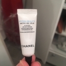 Swatch de Kellynou : HYDRA BEAUTY - Micro gel yeux hydratant lissant intense, Chanel