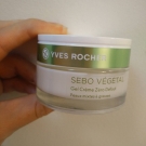 Swatch de tenakow : Gel crème zéro défaut - Sebo Végétal, Yves Rocher
