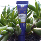 Swatch de Missbeautests : Regard hypnotica - Concentré Botanique restructurant, Sanoflore
