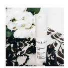 Swatch de Bienvenue chez Vero : Le Booster LIFT, Absolution