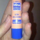 Swatch de Zo13 : Soin des Lèvres Antidessèchement Mixa Intensif, Mixa