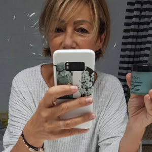 Post Instagram d'une influenceuse sur le Baume Céleste d'Absolution 