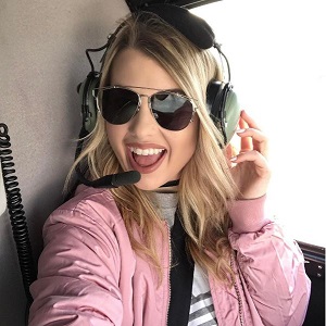 EnjoyPhoenix dans un hélicoptère 