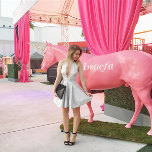 EnjoyPhoenix à l'évènement Benefit 