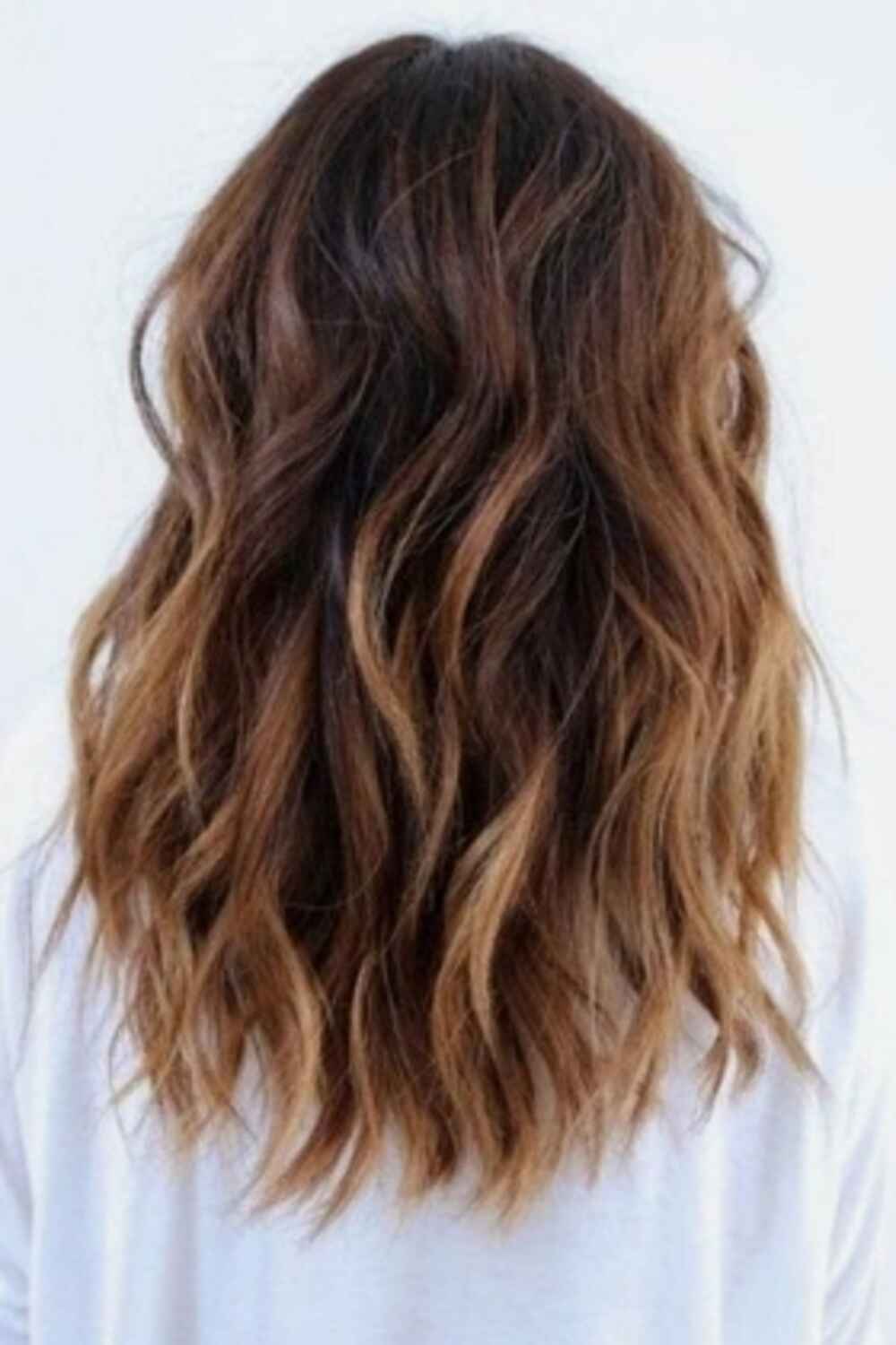 Le balayage miel pour cheveux bruns