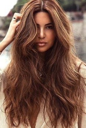 Chute de cheveux en automne : comment prendre soin de ses cheveux pendant cette période ?