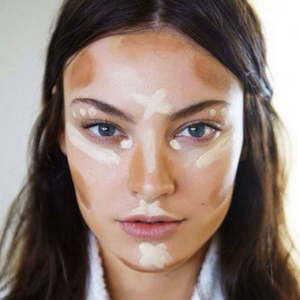 fond de teint stick contouring