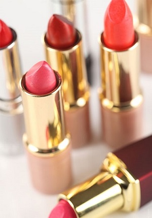 des astuces pour faire tenir son rouge a levres prefere