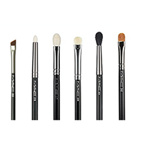 pinceaux de maquillage mac