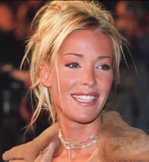 Ophélie Winter avec des paillettes