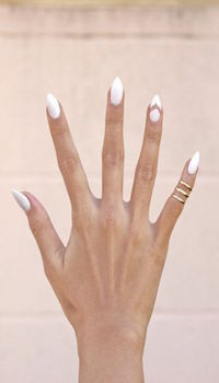 Nail art juin perle