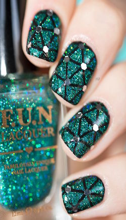Nail art mai émeraude