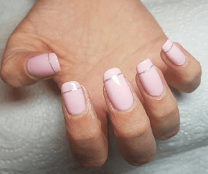 rose pale et argentée