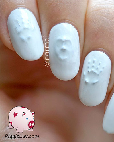 un nail art fantome 3d pour halloween