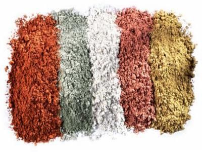 Différentes argiles pour le visage