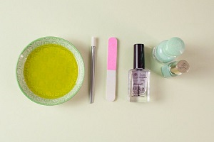 astuce diy pour des ongles solides