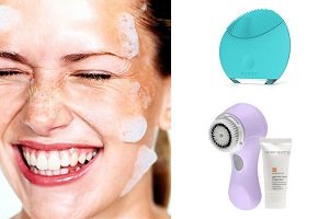 Choisir une brosse nettoyante pour le visage